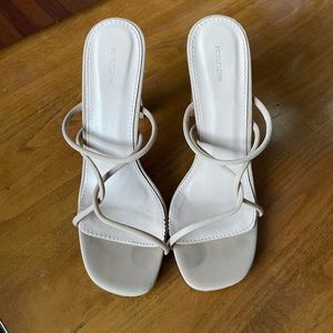 Beige strapped mules